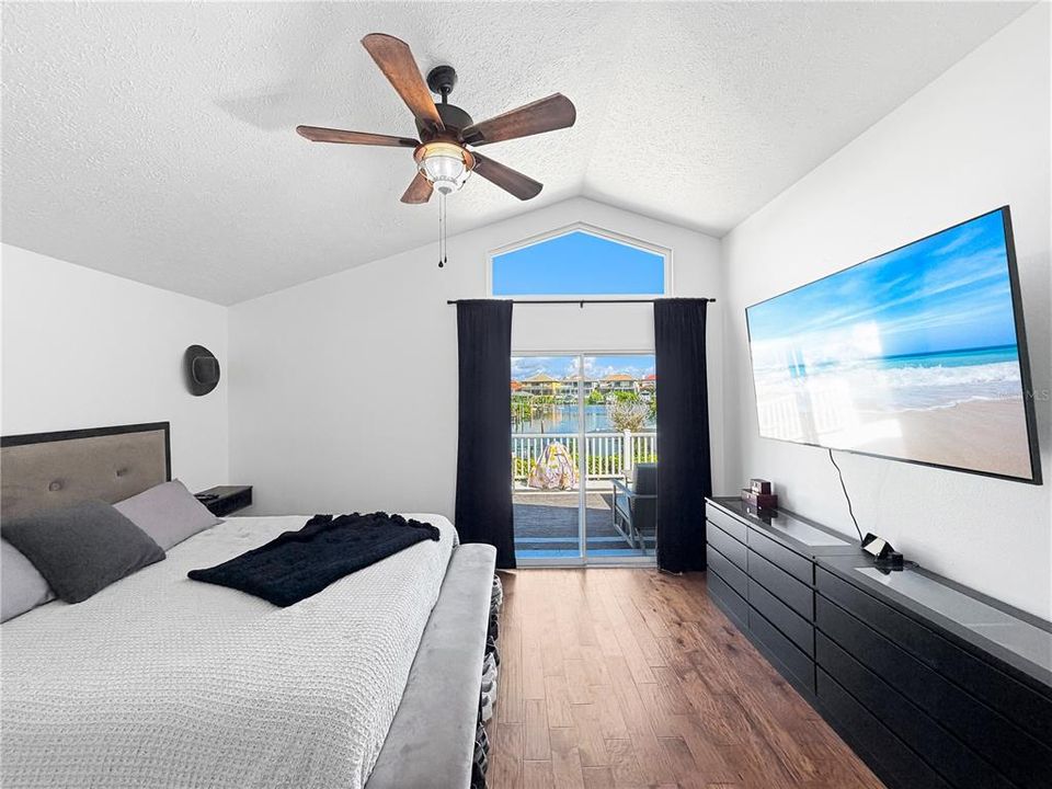 For Sale: $799,000 (3 beds, 2 baths, 2131 Square Feet)