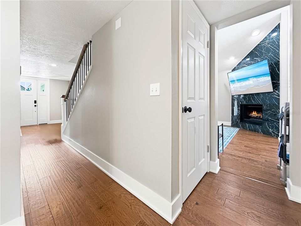 For Sale: $799,000 (3 beds, 2 baths, 2131 Square Feet)