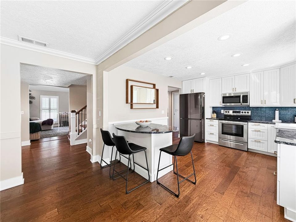 For Sale: $799,000 (3 beds, 2 baths, 2131 Square Feet)