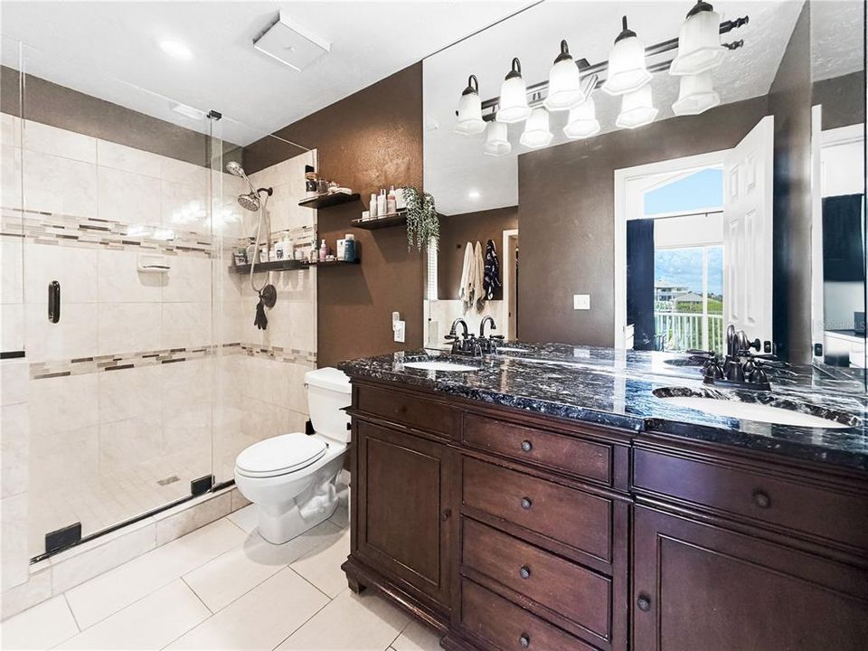 For Sale: $799,000 (3 beds, 2 baths, 2131 Square Feet)