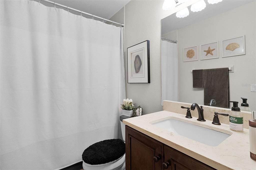 En Venta: $359,900 (3 camas, 2 baños, 1633 Pies cuadrados)