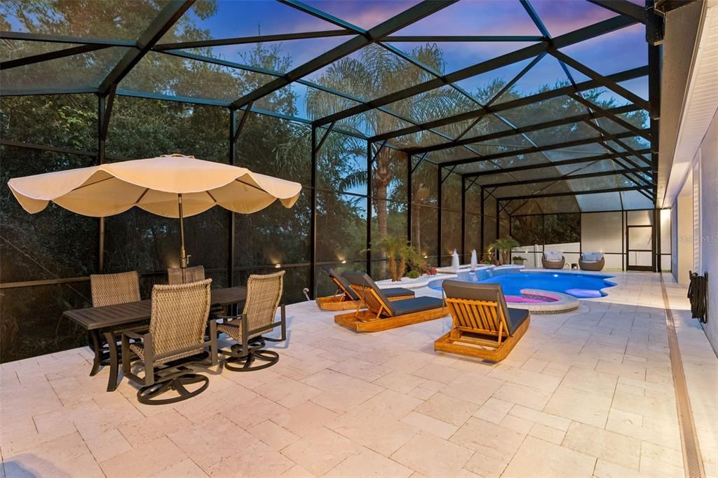 Activo con contrato: $1,125,000 (5 camas, 4 baños, 3768 Pies cuadrados)