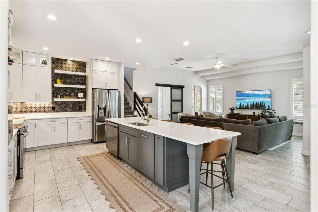 Activo con contrato: $1,125,000 (5 camas, 4 baños, 3768 Pies cuadrados)
