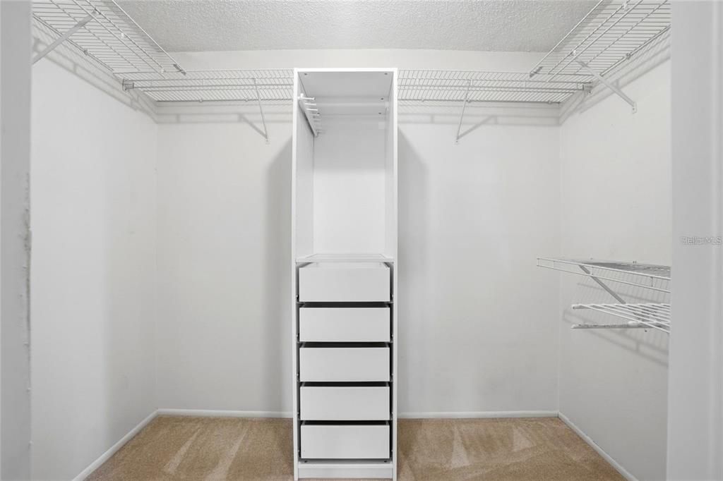 На продажу: $383,000 (2 спален, 2 ванн, 1776 Квадратных фут)