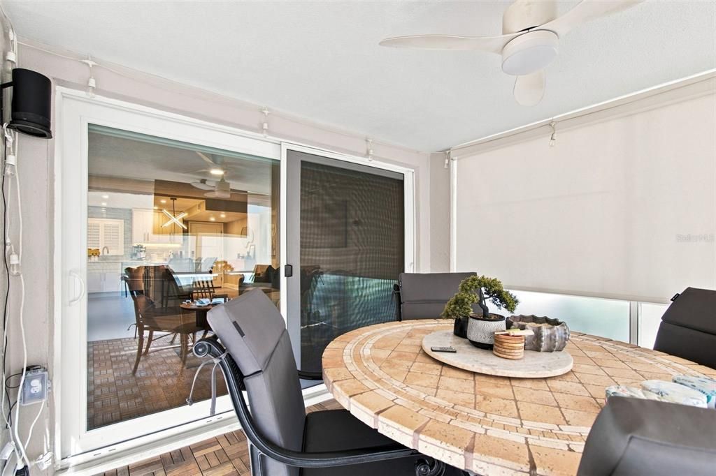 For Sale: $674,500 (2 beds, 2 baths, 971 Square Feet)
