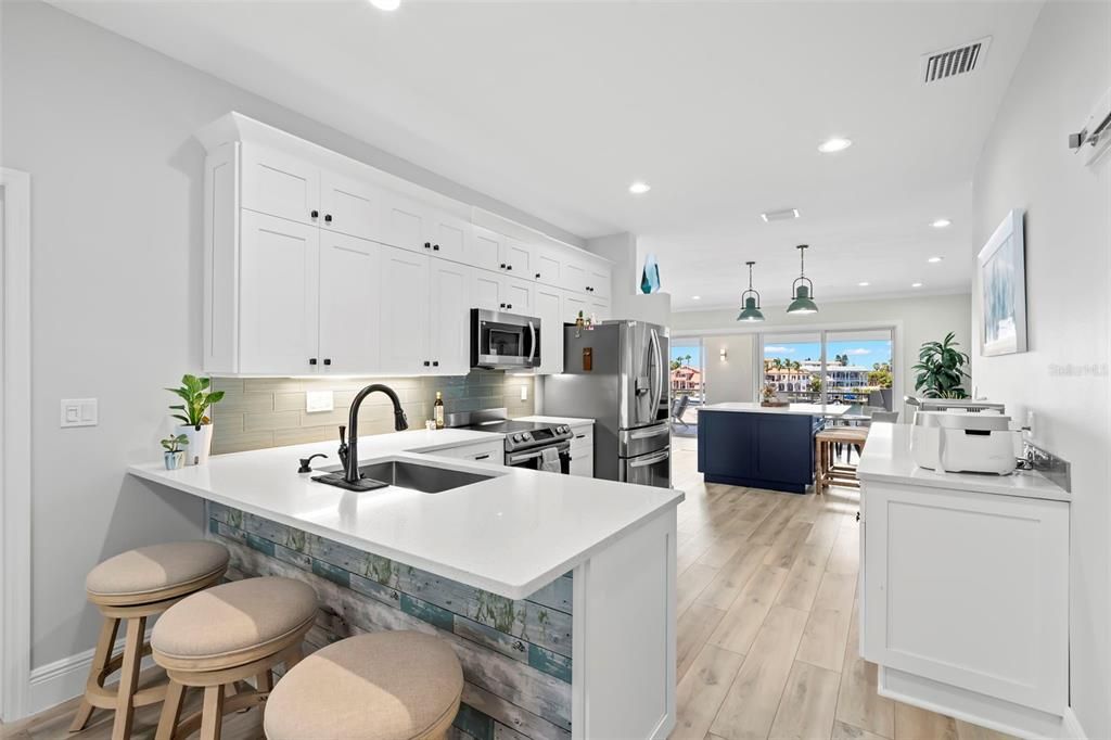 En Venta: $1,450,000 (3 camas, 3 baños, 2100 Pies cuadrados)