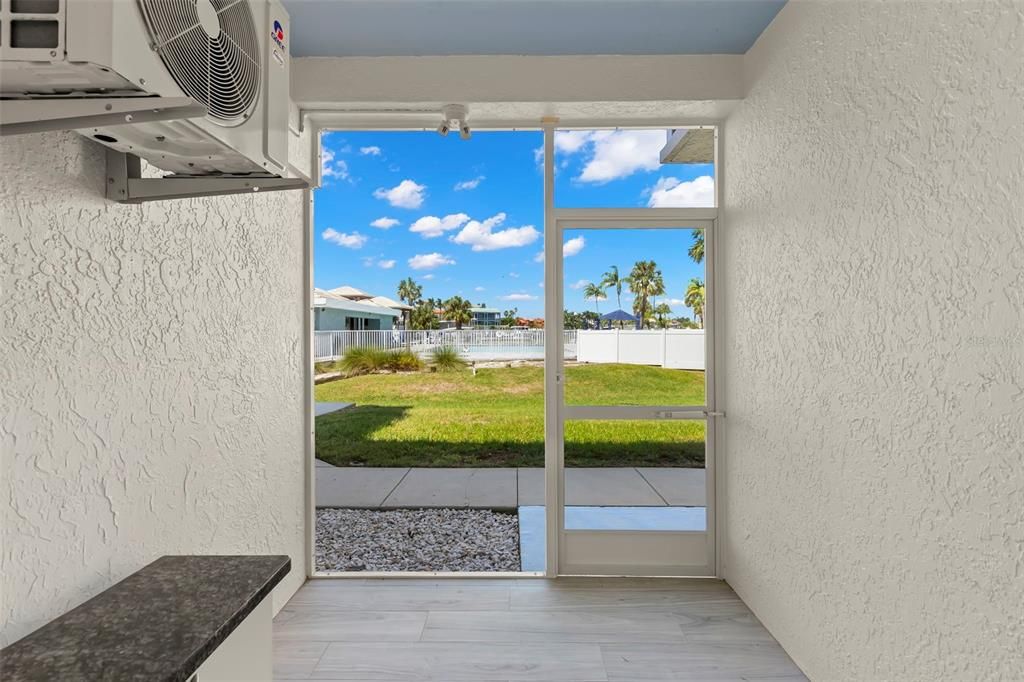 En Venta: $1,450,000 (3 camas, 3 baños, 2100 Pies cuadrados)