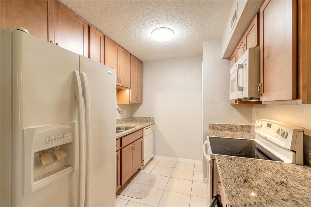 En Venta: $125,000 (2 camas, 2 baños, 833 Pies cuadrados)