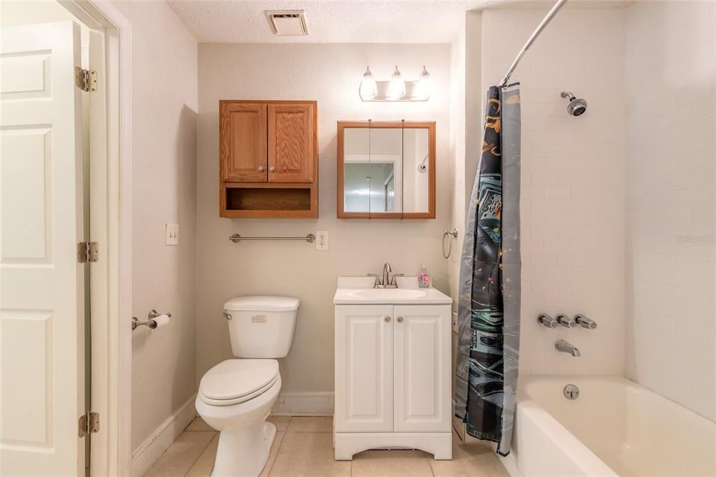 En Venta: $125,000 (2 camas, 2 baños, 833 Pies cuadrados)