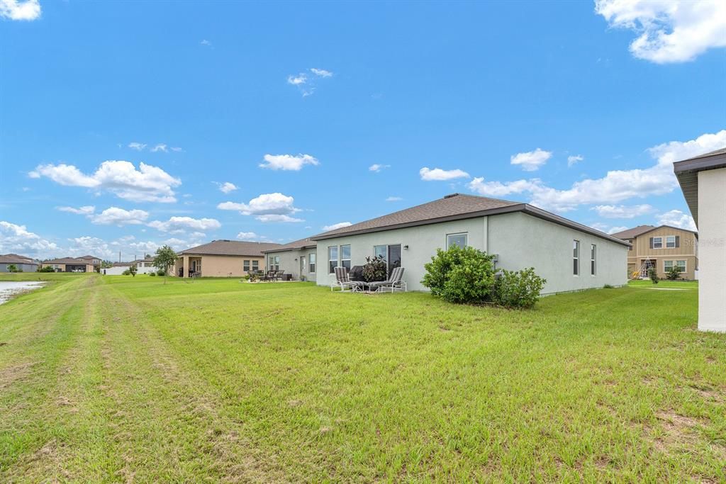 For Sale: $335,000 (4 beds, 2 baths, 1926 Square Feet)