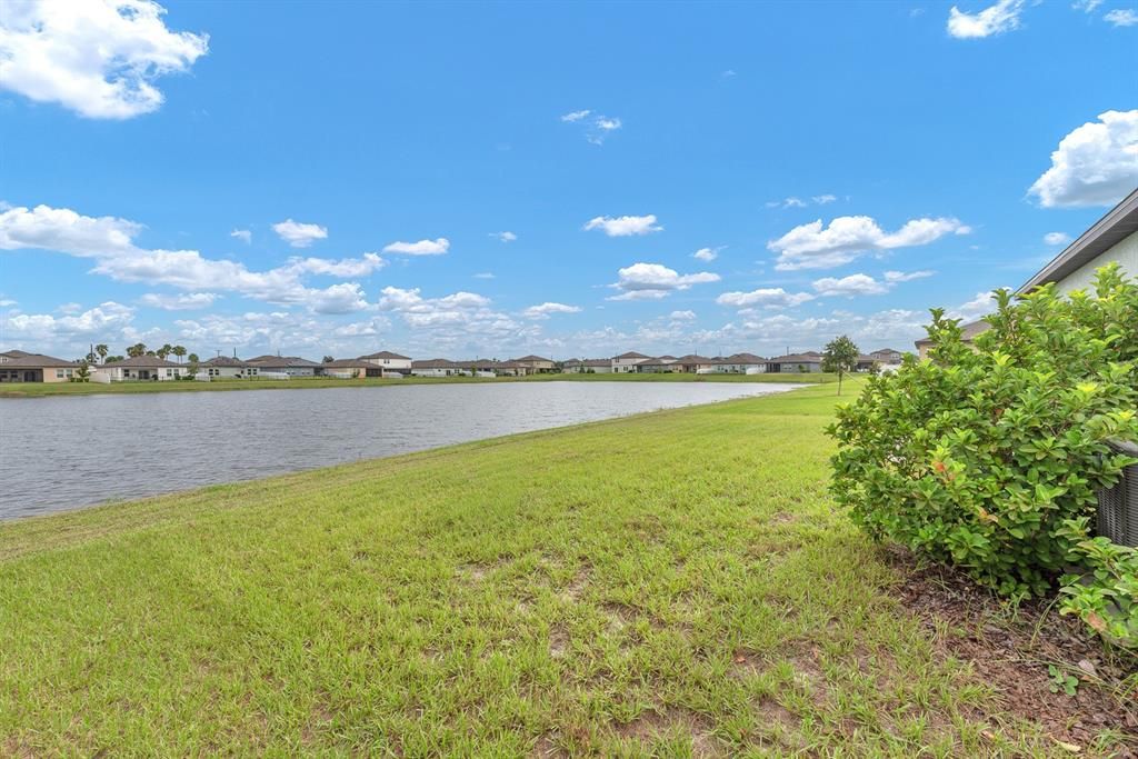For Sale: $335,000 (4 beds, 2 baths, 1926 Square Feet)