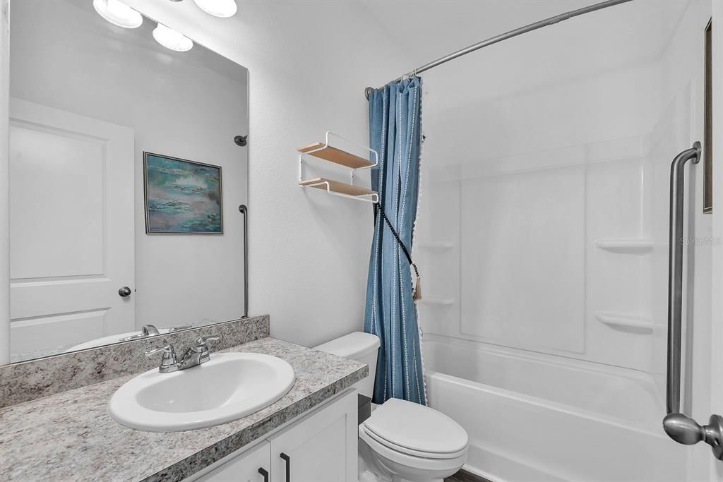 For Sale: $335,000 (4 beds, 2 baths, 1926 Square Feet)