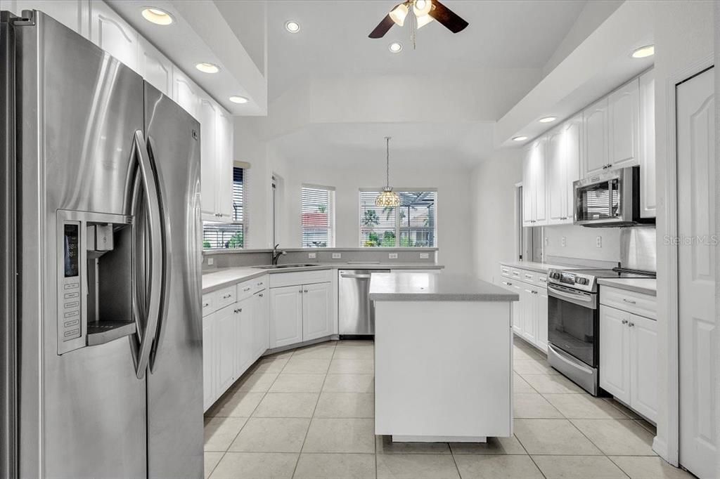 For Sale: $749,000 (3 beds, 2 baths, 2508 Square Feet)