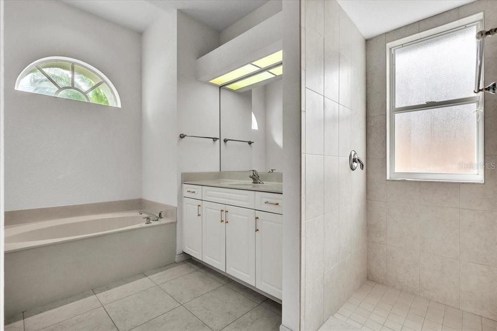 For Sale: $749,000 (3 beds, 2 baths, 2508 Square Feet)