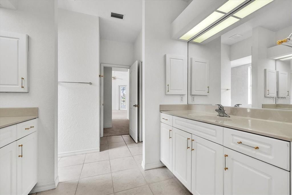 For Sale: $749,000 (3 beds, 2 baths, 2508 Square Feet)