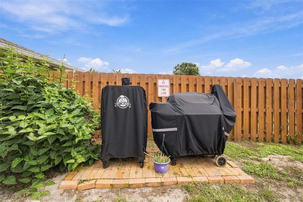 На продажу: $339,916 (3 спален, 1 ванн, 1060 Квадратных фут)