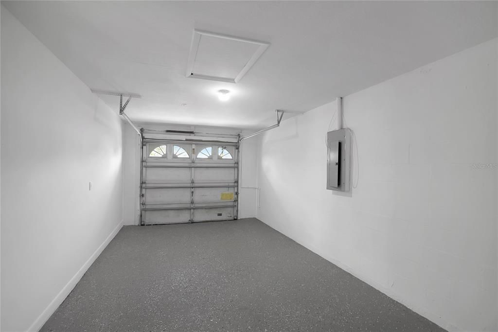 На продажу: $399,900 (3 спален, 2 ванн, 1426 Квадратных фут)