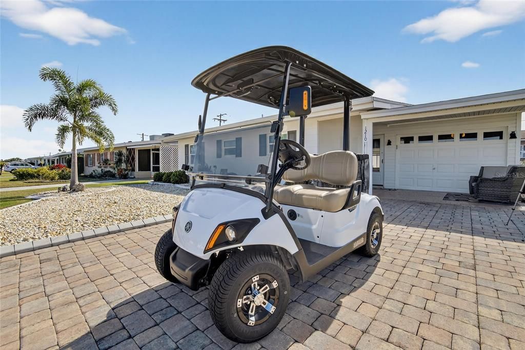 For Sale: $249,900 (2 beds, 2 baths, 1266 Square Feet)