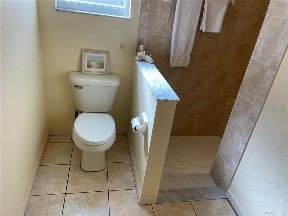 For Sale: $305,000 (3 beds, 2 baths, 1620 Square Feet)