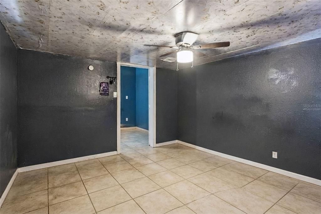 For Sale: $235,000 (4 beds, 2 baths, 1359 Square Feet)