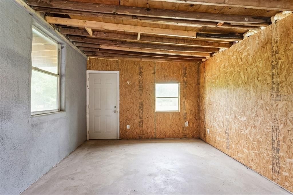 For Sale: $235,000 (4 beds, 2 baths, 1359 Square Feet)