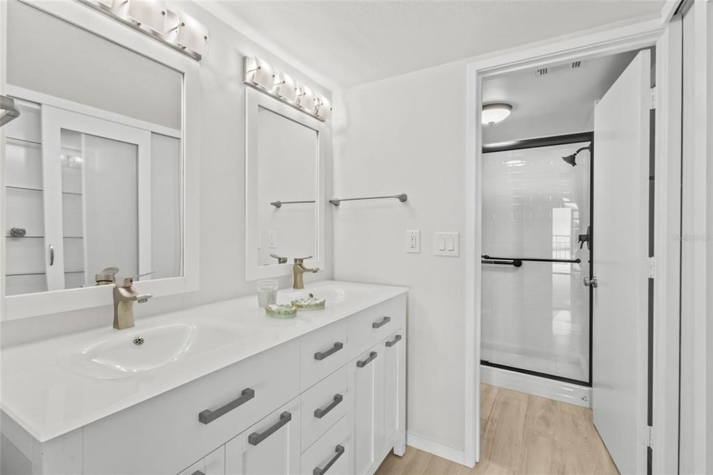 На продажу: $399,000 (3 спален, 2 ванн, 1770 Квадратных фут)