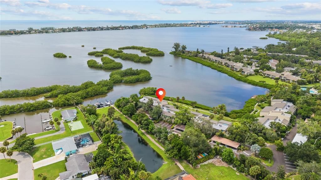 На продажу: $399,000 (3 спален, 2 ванн, 1770 Квадратных фут)