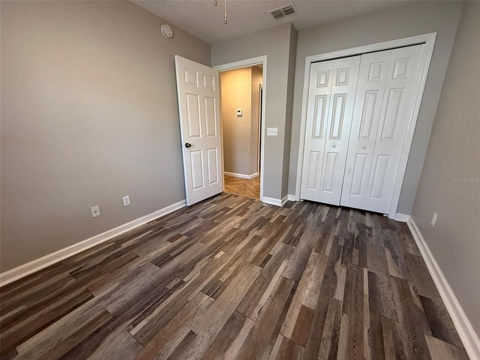 For Sale: $249,900 (3 beds, 2 baths, 1376 Square Feet)