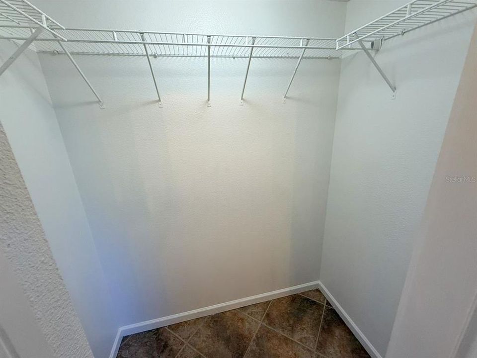 For Sale: $249,900 (3 beds, 2 baths, 1376 Square Feet)