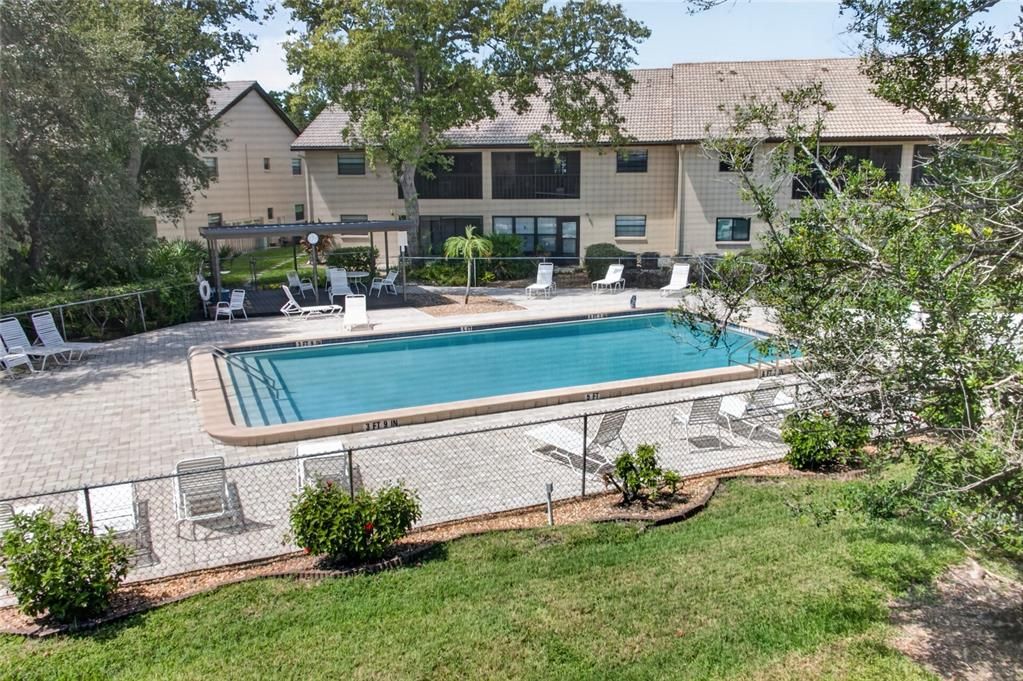 For Sale: $159,900 (2 beds, 2 baths, 1064 Square Feet)