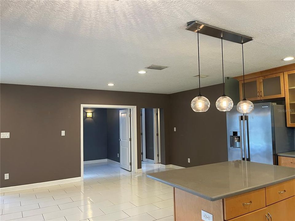 For Rent: $2,932 (3 beds, 2 baths, 1517 Square Feet)
