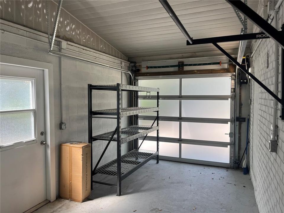 For Rent: $2,932 (3 beds, 2 baths, 1517 Square Feet)