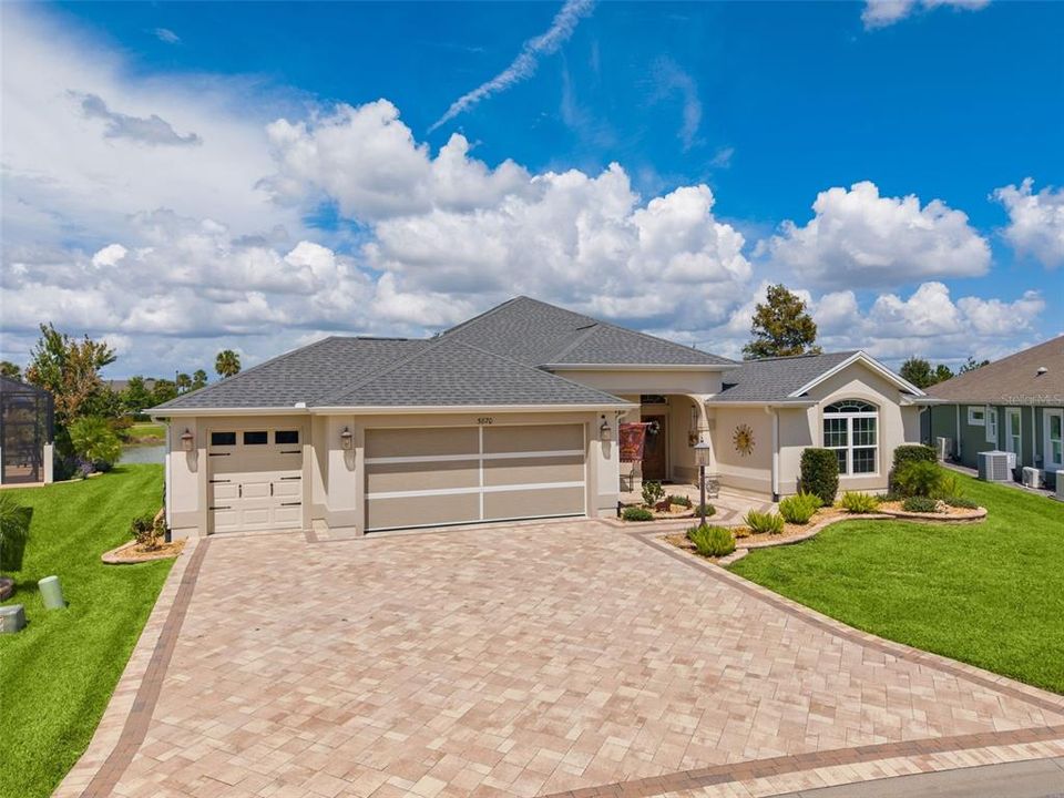 For Sale: $765,000 (3 beds, 2 baths, 2051 Square Feet)