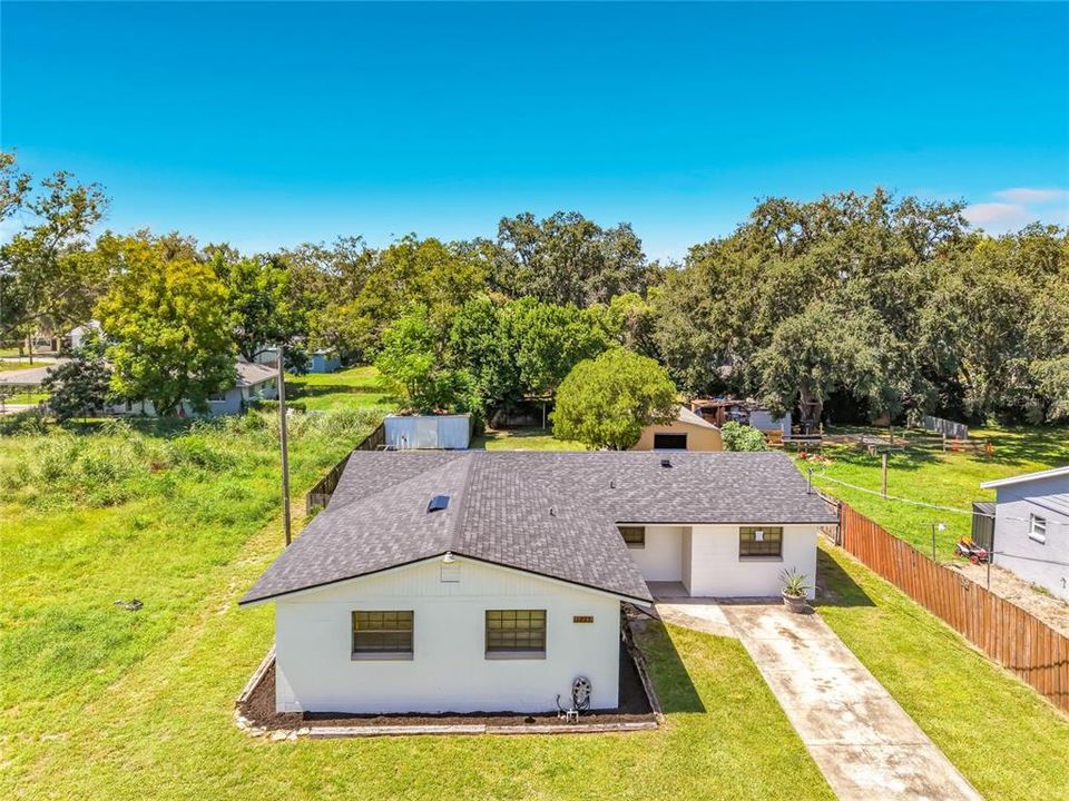 For Sale: $209,000 (3 beds, 1 baths, 1498 Square Feet)