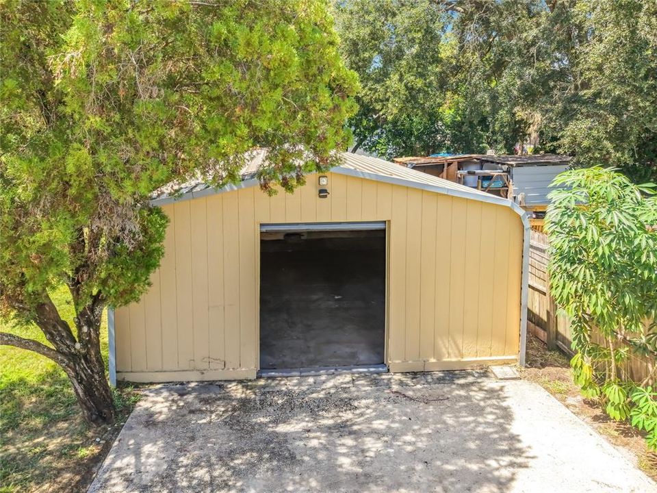 For Sale: $209,000 (3 beds, 1 baths, 1498 Square Feet)