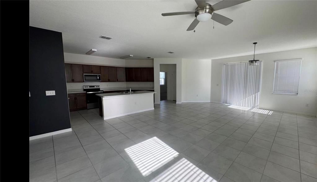 For Sale: $340,000 (4 beds, 2 baths, 1983 Square Feet)