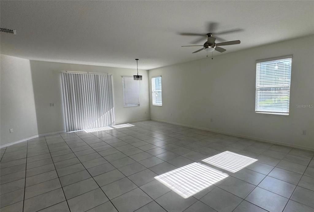 For Sale: $340,000 (4 beds, 2 baths, 1983 Square Feet)