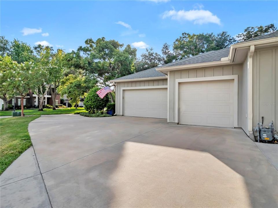 For Sale: $1,700,000 (5 beds, 5 baths, 4967 Square Feet)