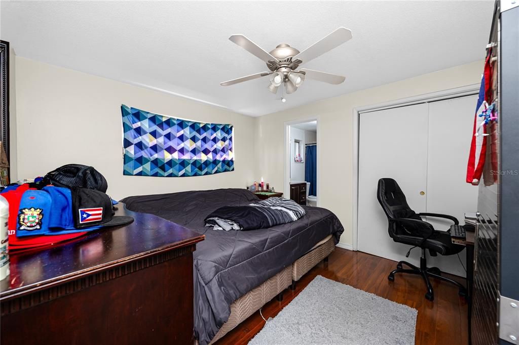 For Sale: $685,000 (5 beds, 0 baths, 1990 Square Feet)