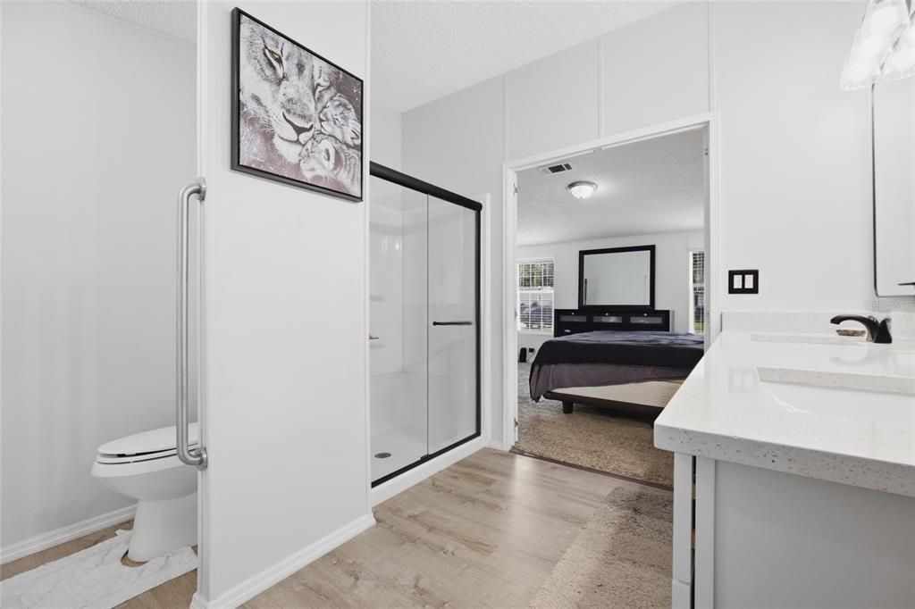 For Sale: $279,900 (3 beds, 2 baths, 1404 Square Feet)