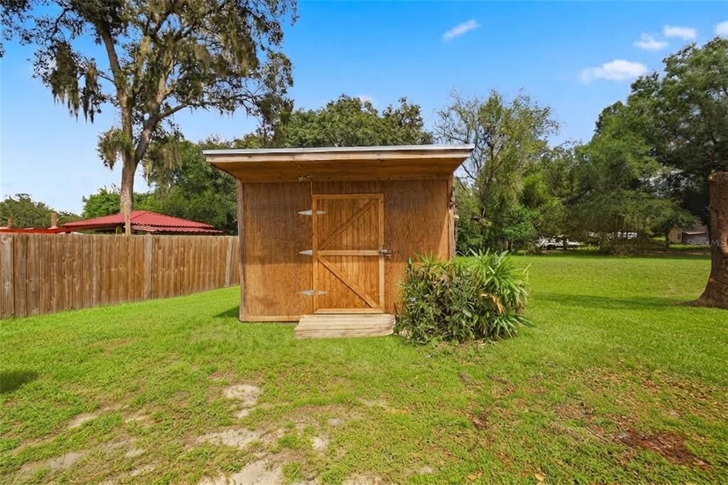 For Sale: $279,900 (3 beds, 2 baths, 1404 Square Feet)