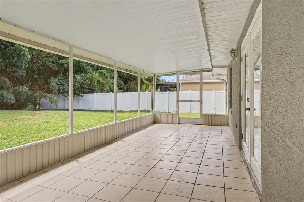 For Sale: $324,900 (3 beds, 2 baths, 1435 Square Feet)