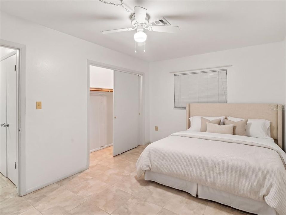 For Sale: $229,900 (3 beds, 2 baths, 1452 Square Feet)