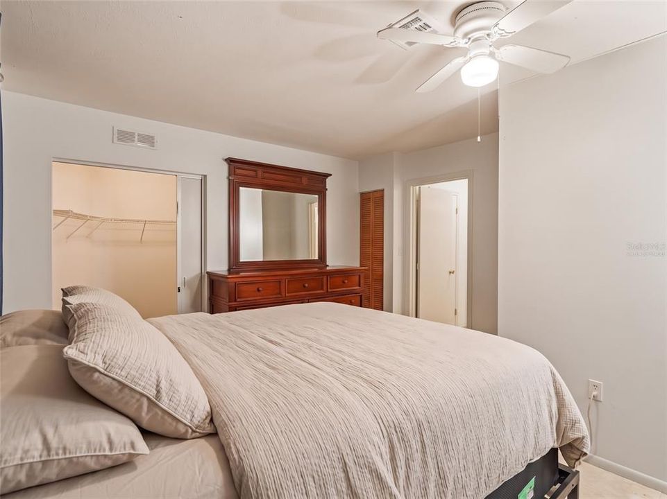 For Sale: $229,900 (3 beds, 2 baths, 1452 Square Feet)