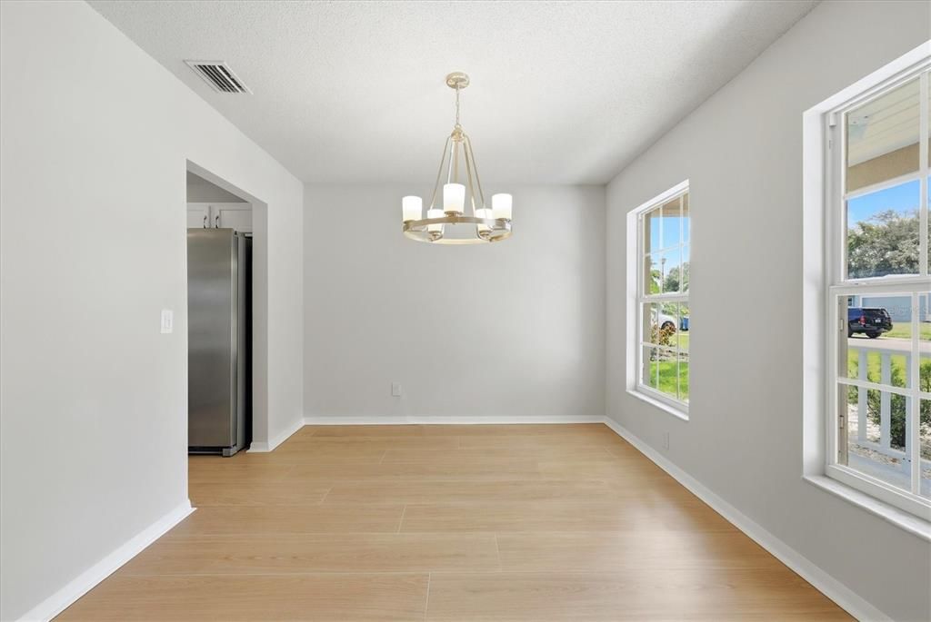 For Sale: $394,900 (3 beds, 2 baths, 2104 Square Feet)