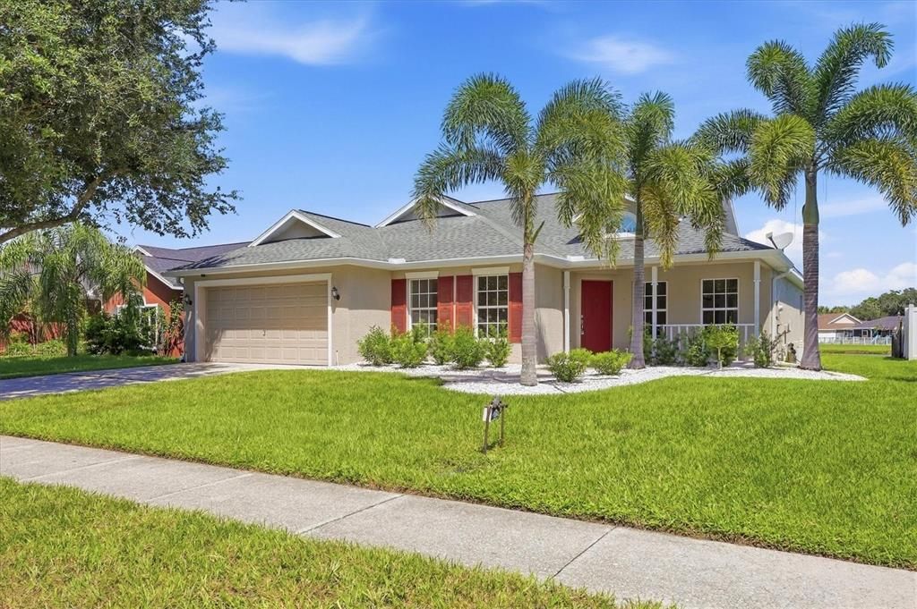 For Sale: $394,900 (3 beds, 2 baths, 2104 Square Feet)