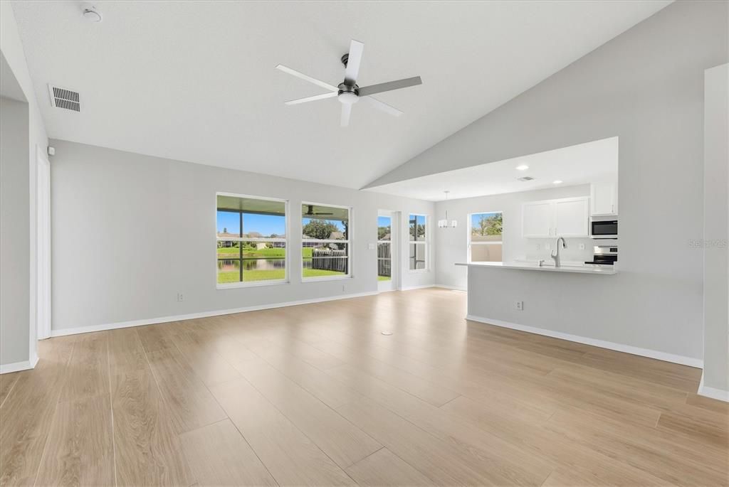 For Sale: $394,900 (3 beds, 2 baths, 2104 Square Feet)