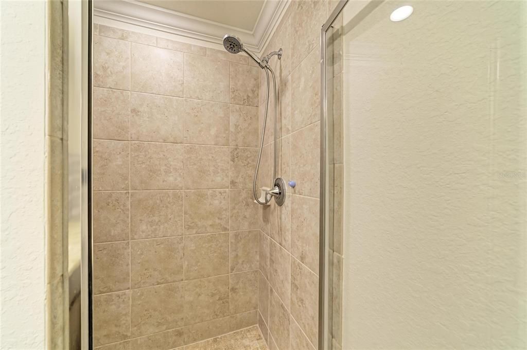 En Venta: $269,000 (2 camas, 2 baños, 1142 Pies cuadrados)