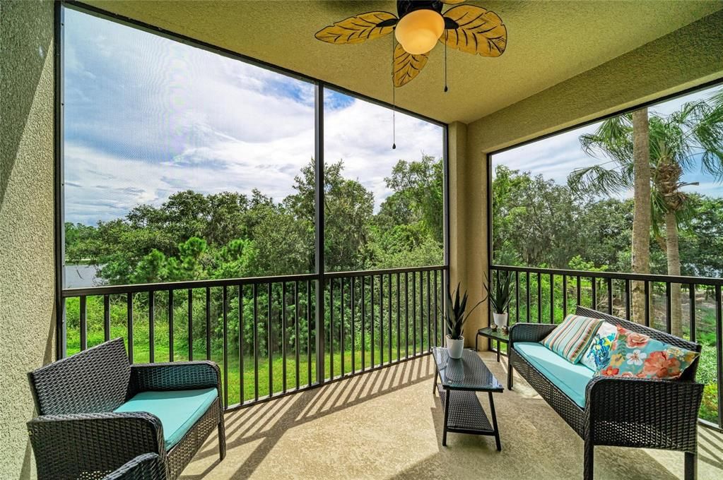 En Venta: $269,000 (2 camas, 2 baños, 1142 Pies cuadrados)