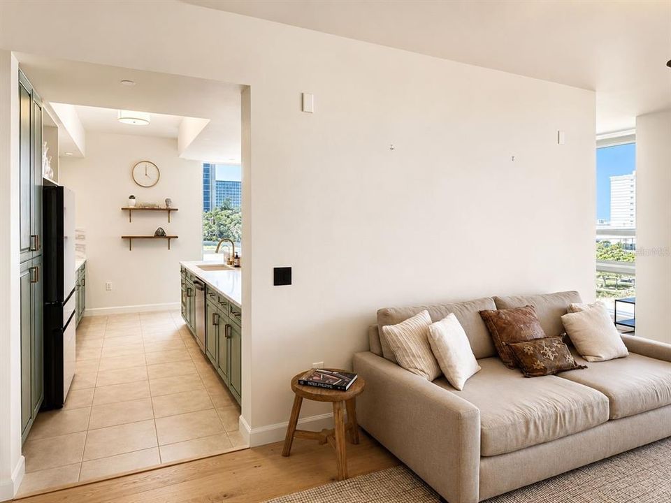 For Sale: $1,577,000 (3 beds, 2 baths, 2195 Square Feet)